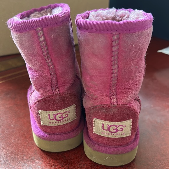 Pink Uggs - Size 6 - Picture 4 of 4